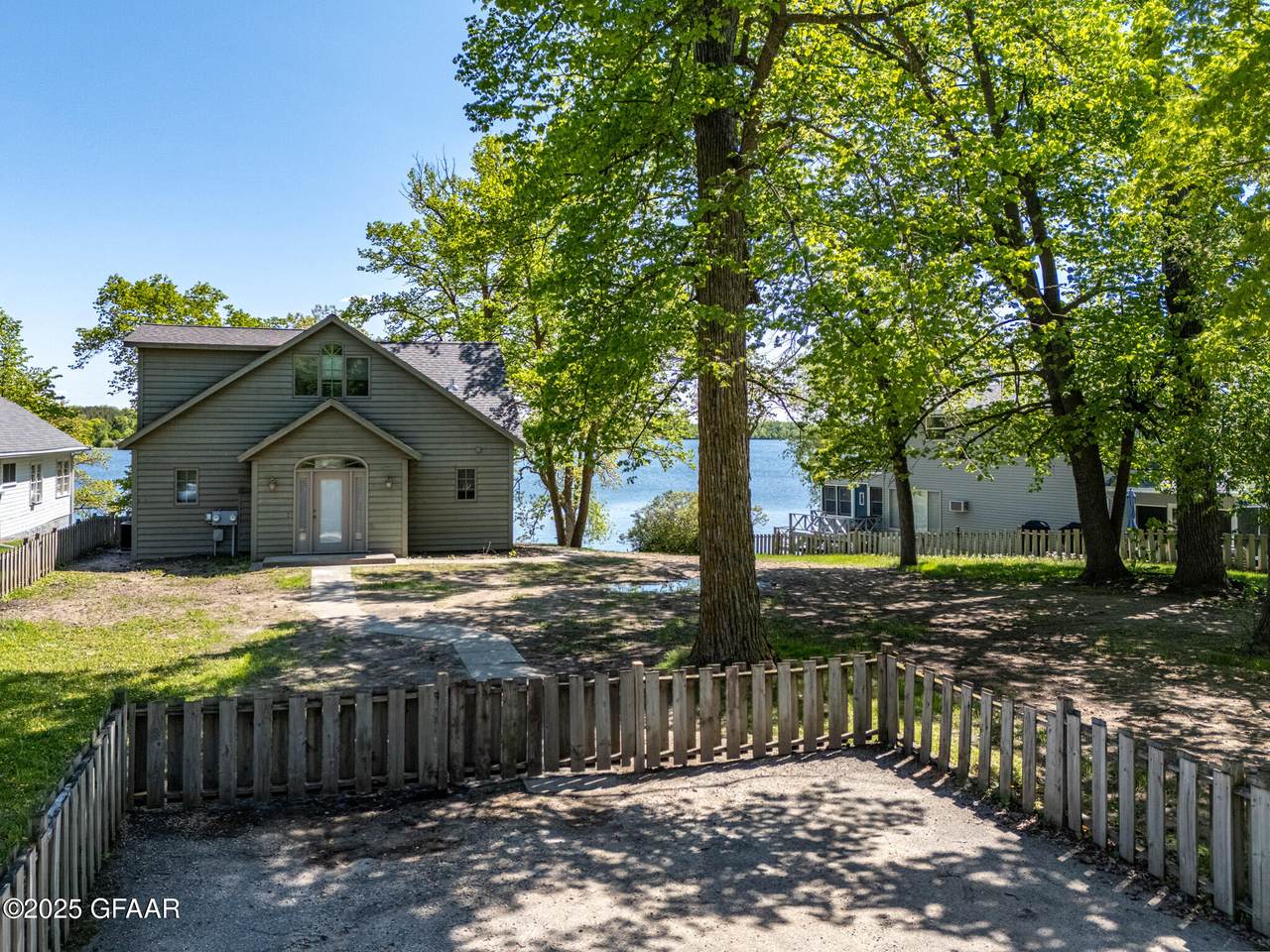 https://bt-photos.global.ssl.fastly.net/grandforks/1280_boomver_1_25-749-2.jpg