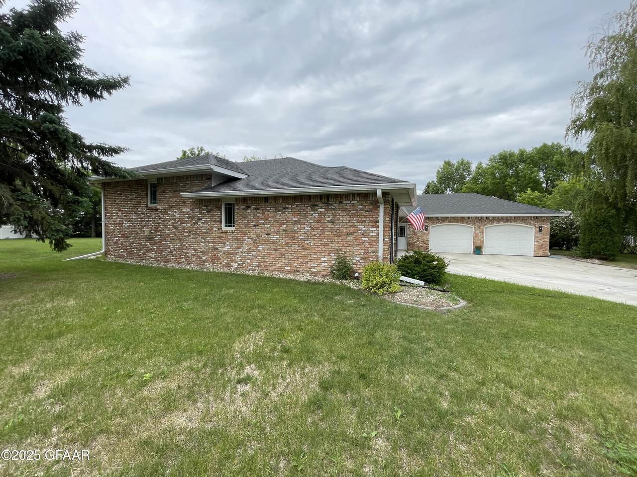 https://bt-photos.global.ssl.fastly.net/grandforks/1280_boomver_1_25-891-2.jpg