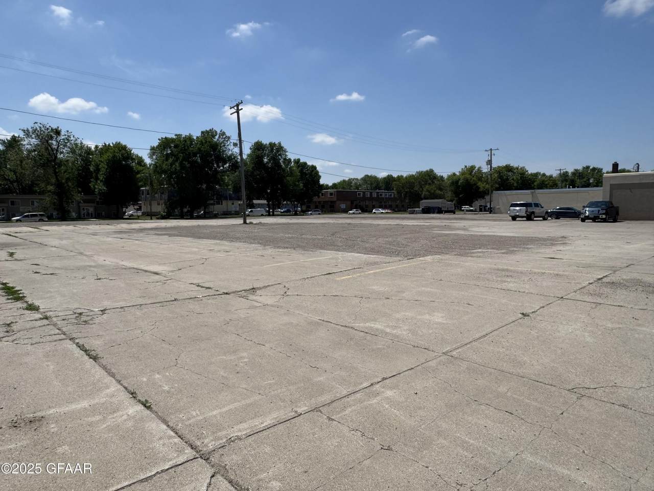 2201 Gateway Drive - Photo 1