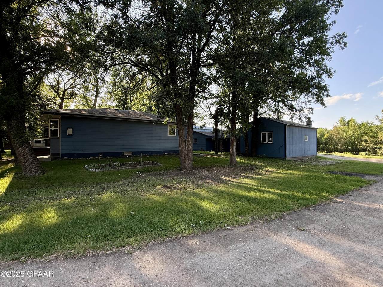 101 Oak Ridge Pl - Photo 1
