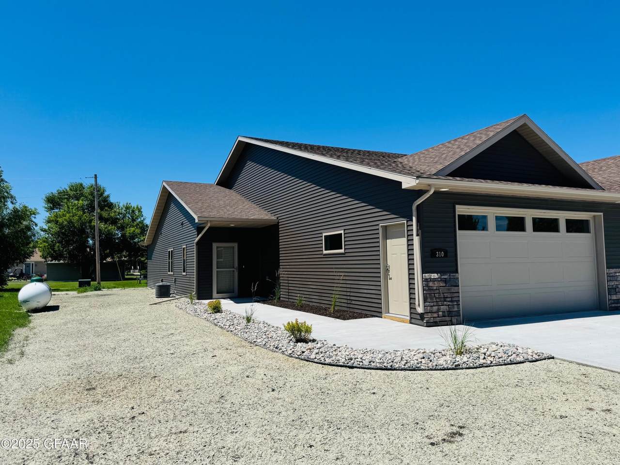 310 Doheny Street - Photo 1