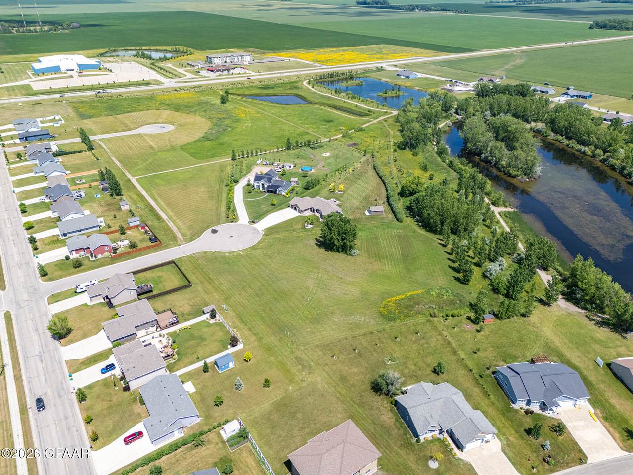 https://bt-photos.global.ssl.fastly.net/grandforks/1280_boomver_1_26-1019-2.jpg