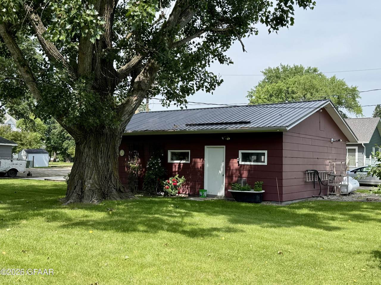 https://bt-photos.global.ssl.fastly.net/grandforks/1280_boomver_1_26-1043-2.jpg