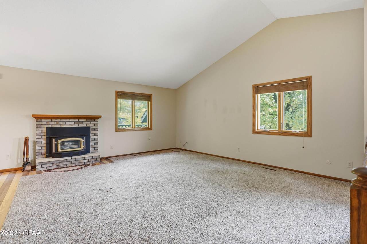 https://bt-photos.global.ssl.fastly.net/grandforks/1280_boomver_1_26-1050-2.jpg