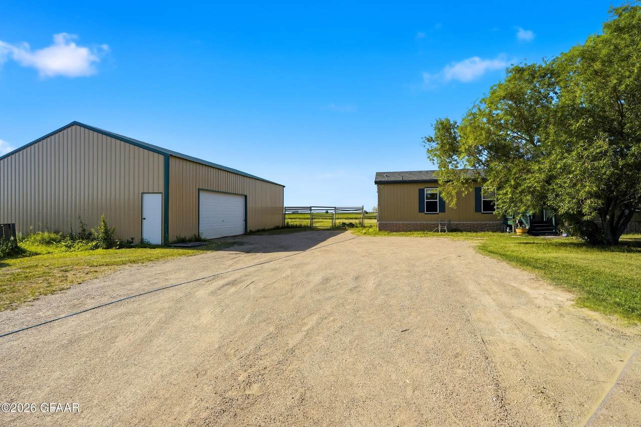 https://bt-photos.global.ssl.fastly.net/grandforks/1280_boomver_1_26-1068-2.jpg