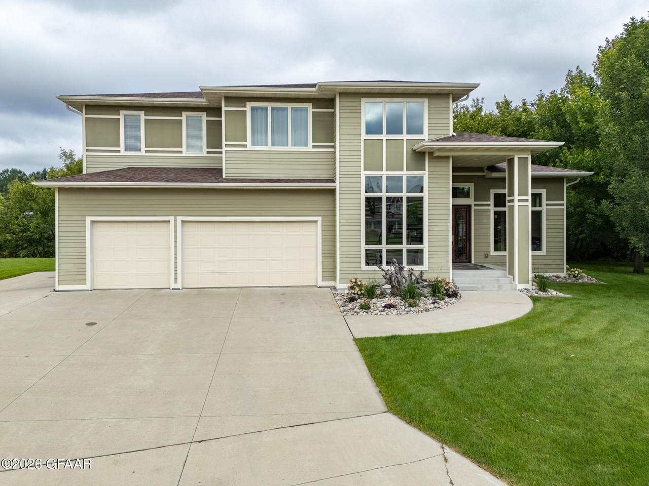 https://bt-photos.global.ssl.fastly.net/grandforks/1280_boomver_1_26-1076-2.jpg