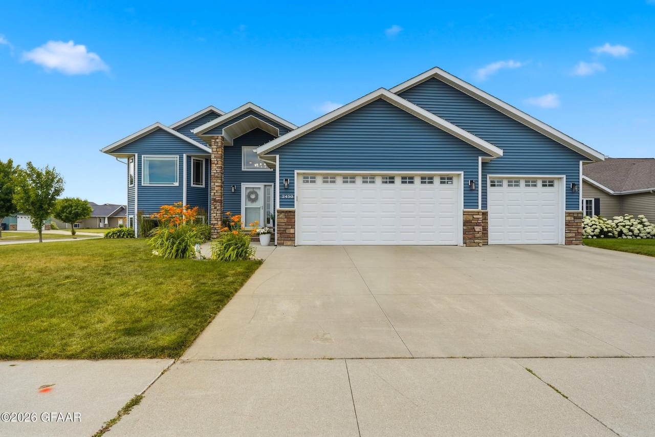 2450 41ST Avenue - Photo 1