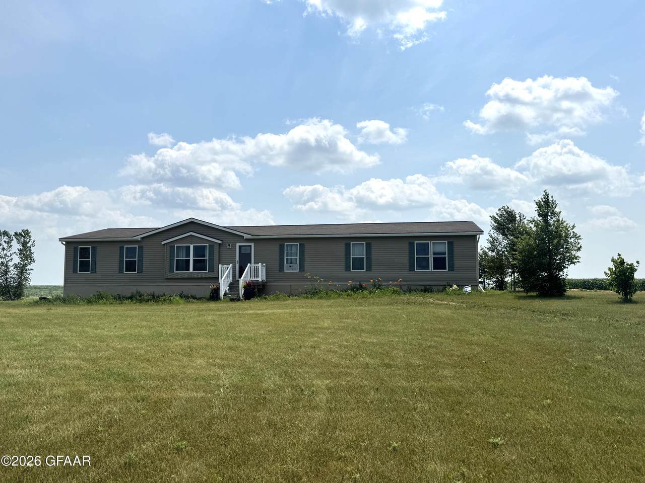 https://bt-photos.global.ssl.fastly.net/grandforks/1280_boomver_1_26-1104-2.jpg