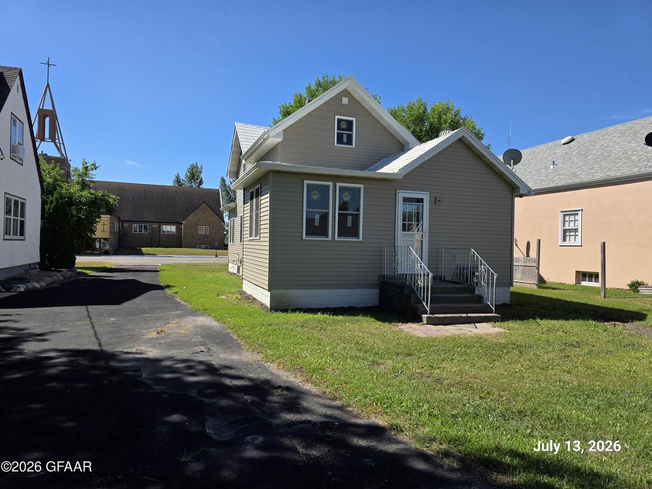 103 3RD Avenue - Photo 1