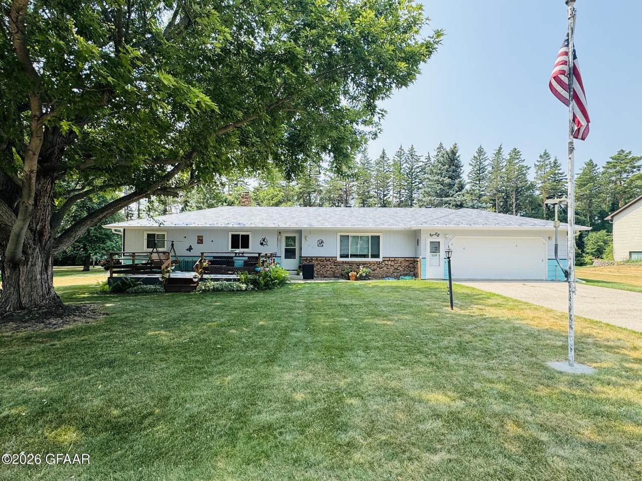 207 Dwight Avenue - Photo 1