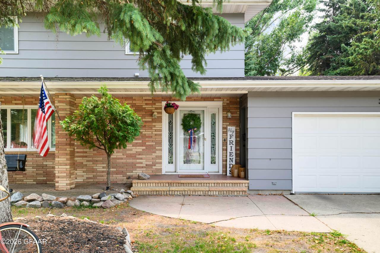 3607 9TH Avenue - Photo 1