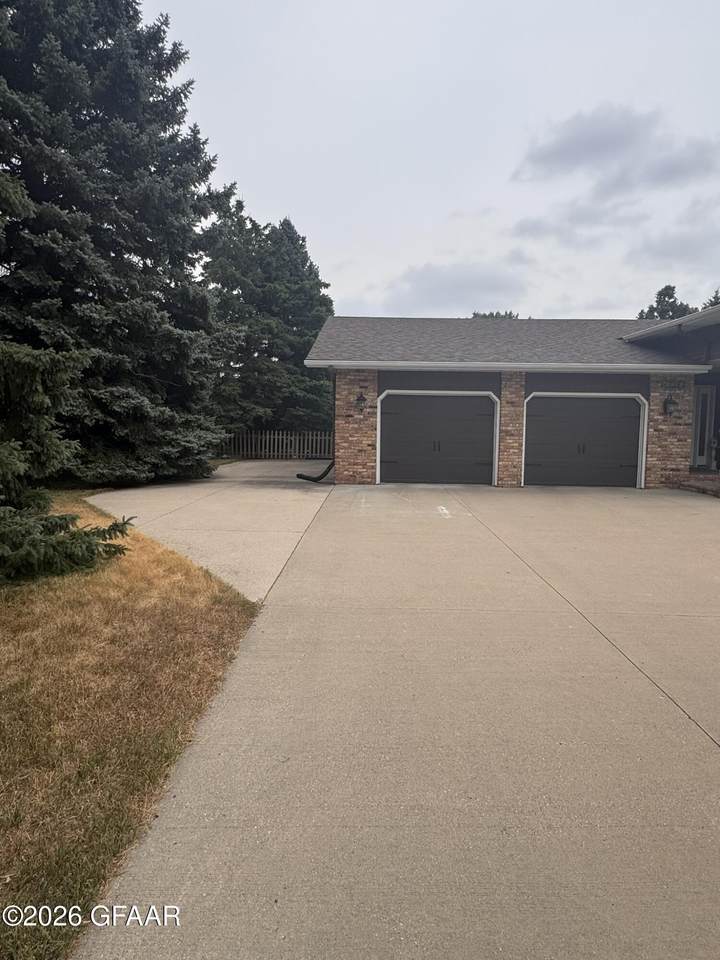 https://bt-photos.global.ssl.fastly.net/grandforks/1280_boomver_1_26-1175-2.jpg