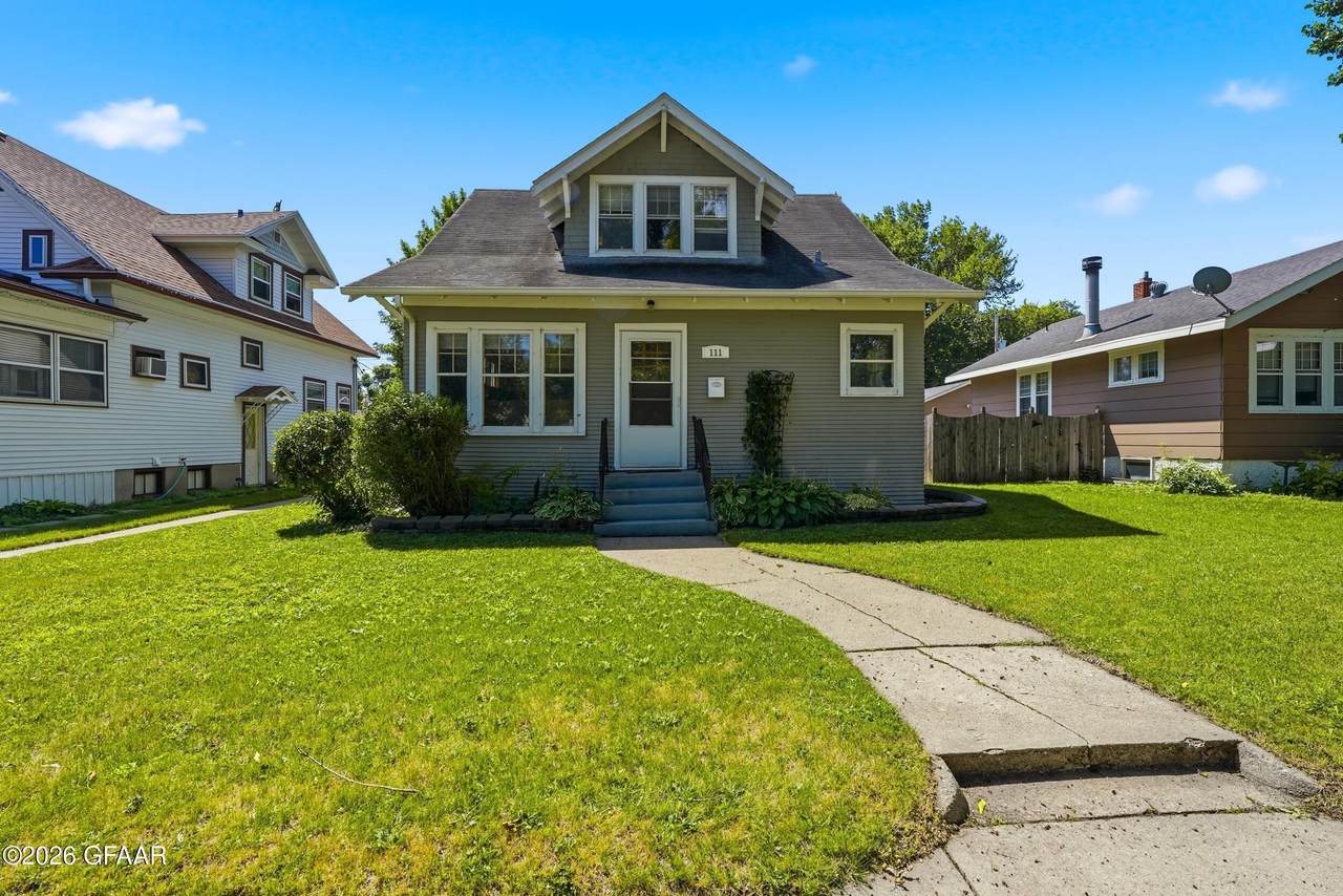 111 Conklin Avenue - Photo 1