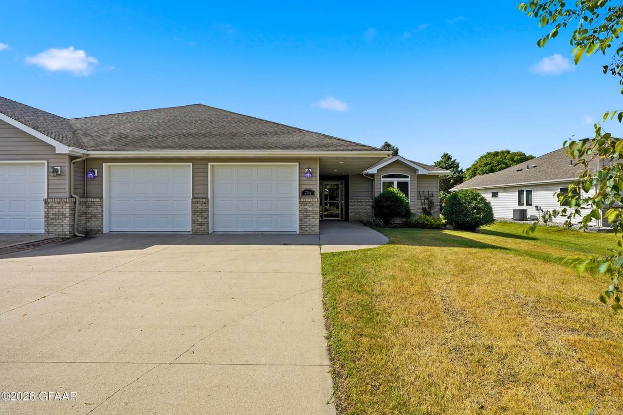 2114 10TH Street - Photo 1