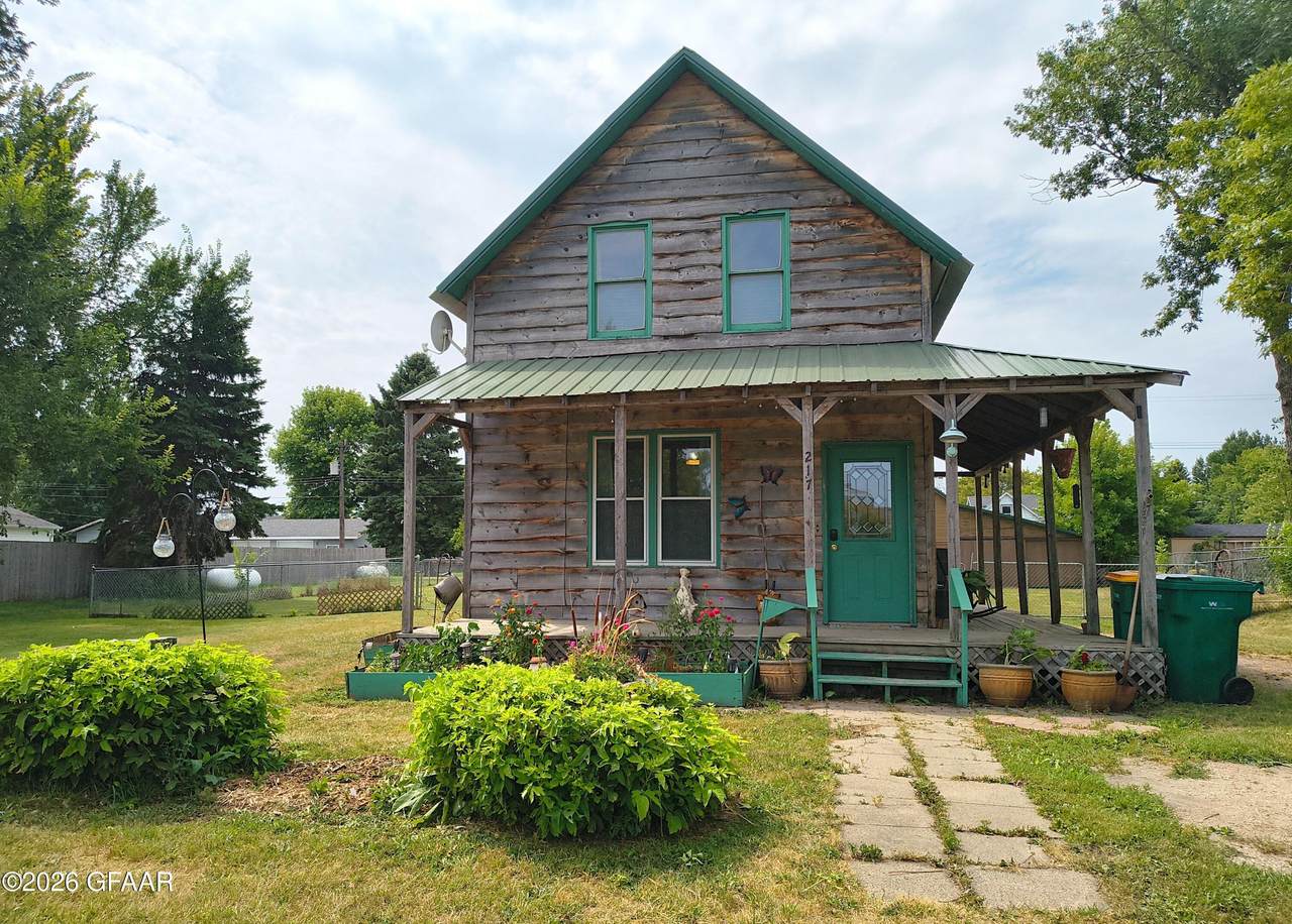 217 Ives Street - Photo 1