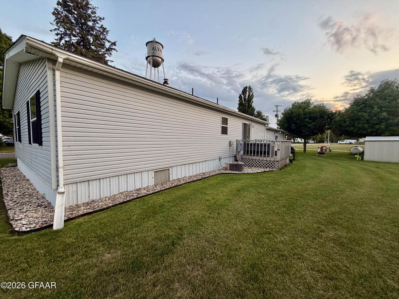 https://bt-photos.global.ssl.fastly.net/grandforks/1280_boomver_1_26-1296-2.jpg