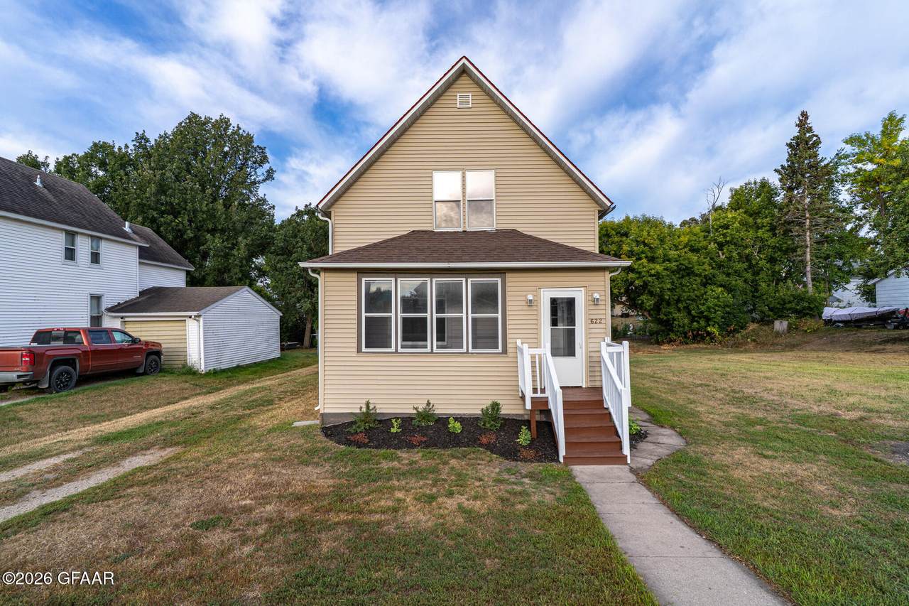 622 Holly Avenue - Photo 1