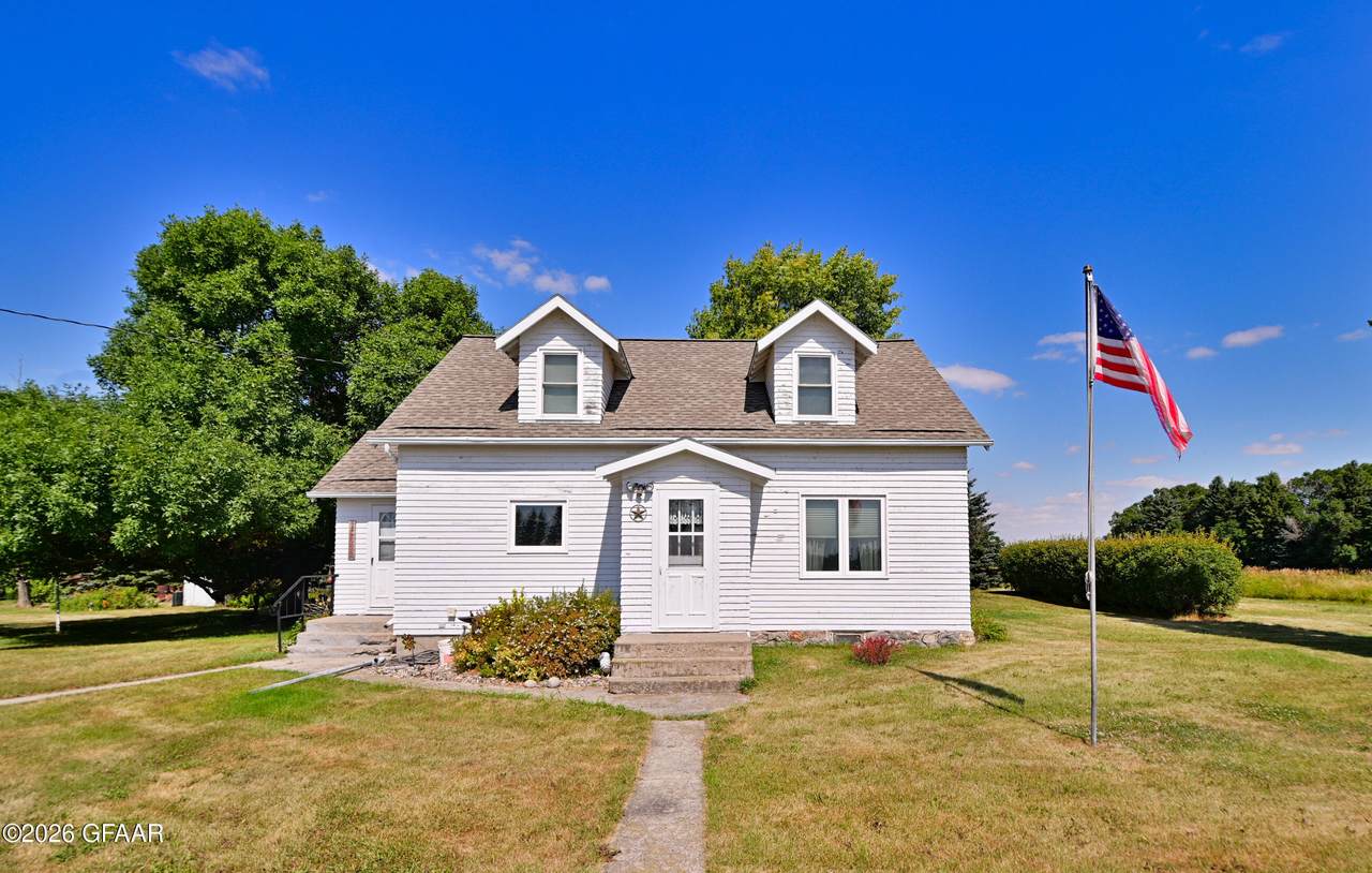 7823 115TH Avenue - Photo 1