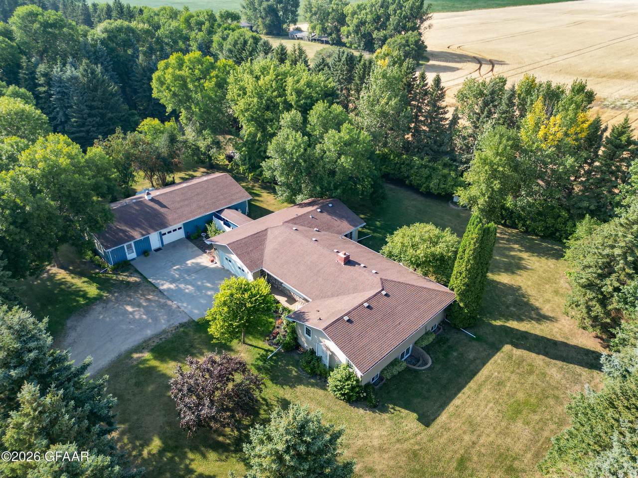 https://bt-photos.global.ssl.fastly.net/grandforks/1280_boomver_1_26-1338-2.jpg