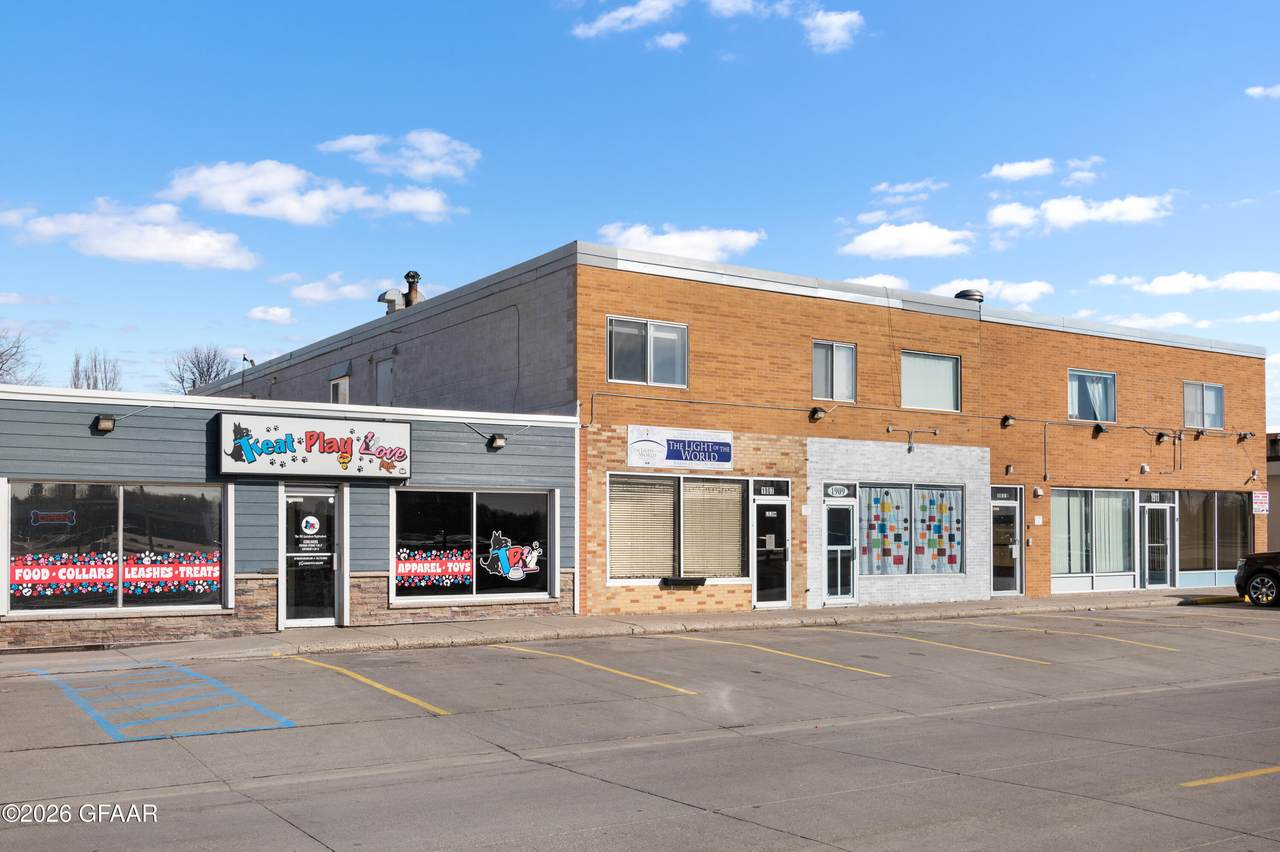 1911 Washington Street - Photo 1