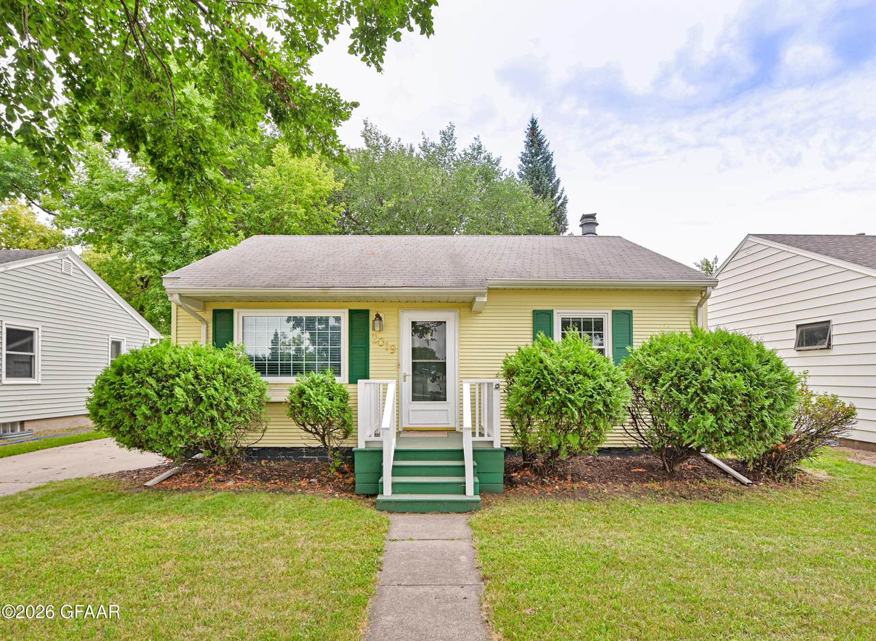 2019 5TH Avenue - Photo 1