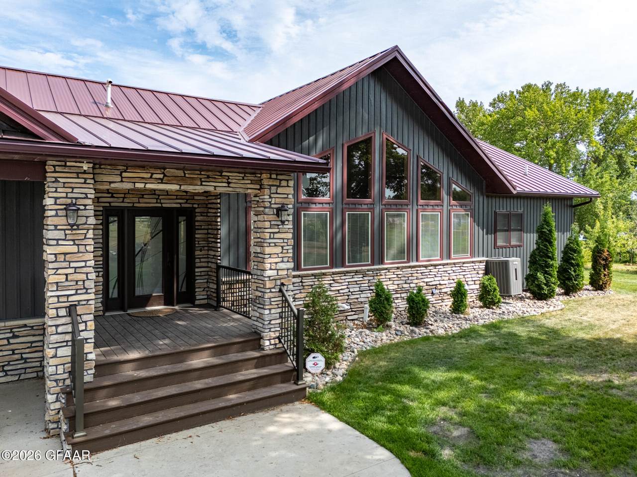 https://bt-photos.global.ssl.fastly.net/grandforks/1280_boomver_1_26-1354-2.jpg