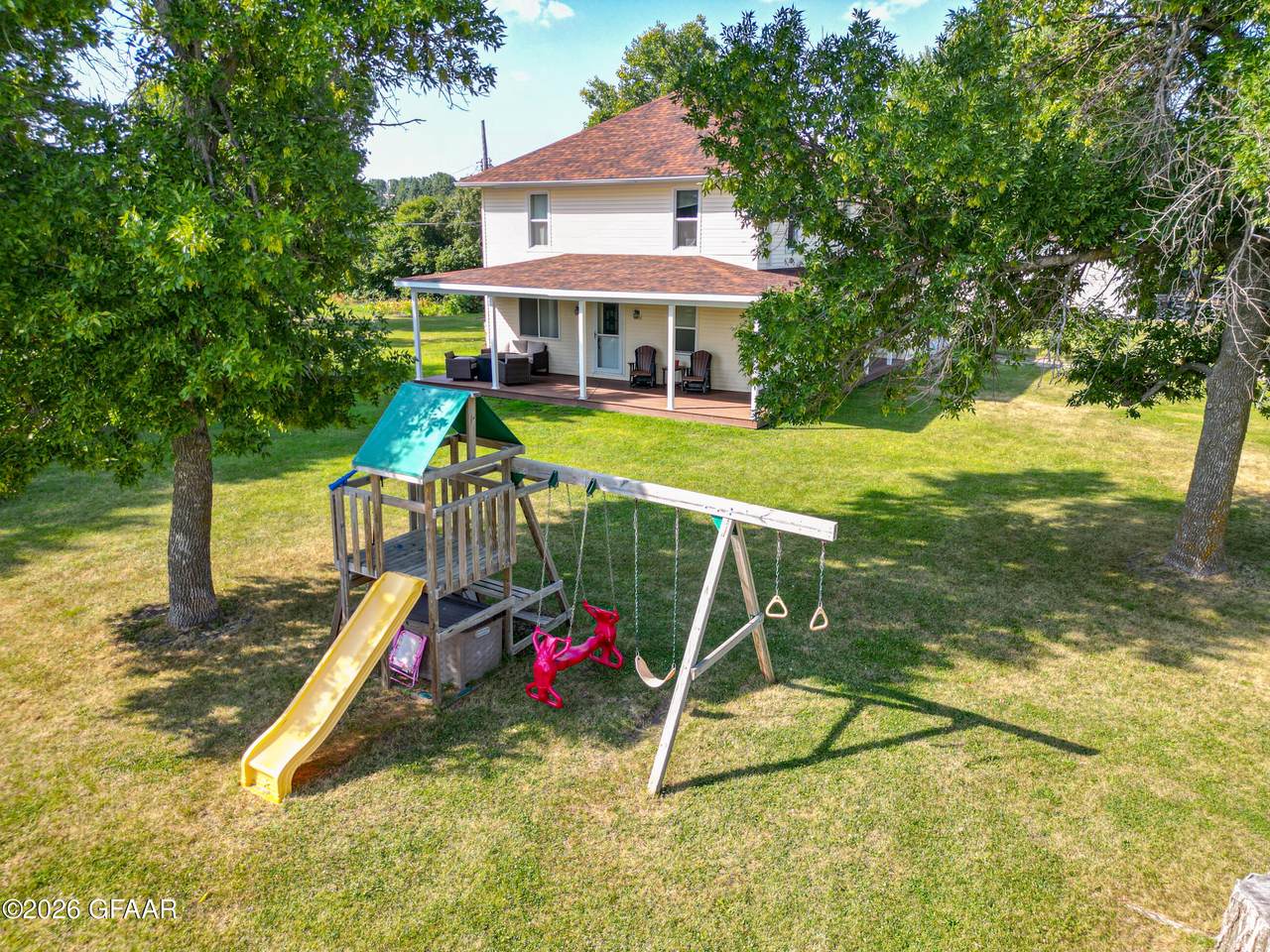 https://bt-photos.global.ssl.fastly.net/grandforks/1280_boomver_1_26-1365-2.jpg