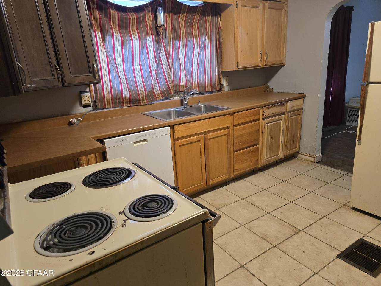 https://bt-photos.global.ssl.fastly.net/grandforks/1280_boomver_1_26-138-2.jpg