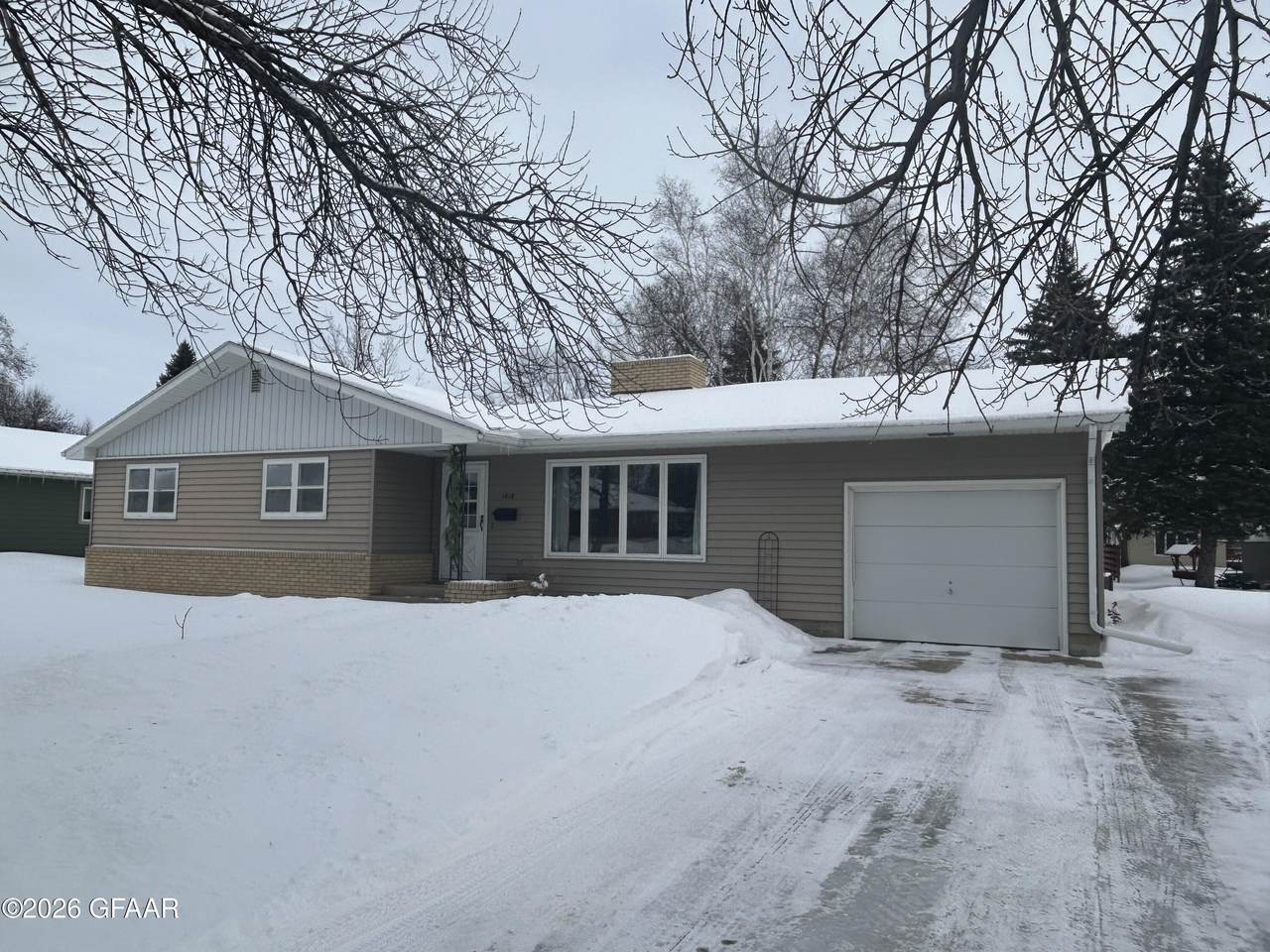 https://bt-photos.global.ssl.fastly.net/grandforks/1280_boomver_1_26-162-2.jpg