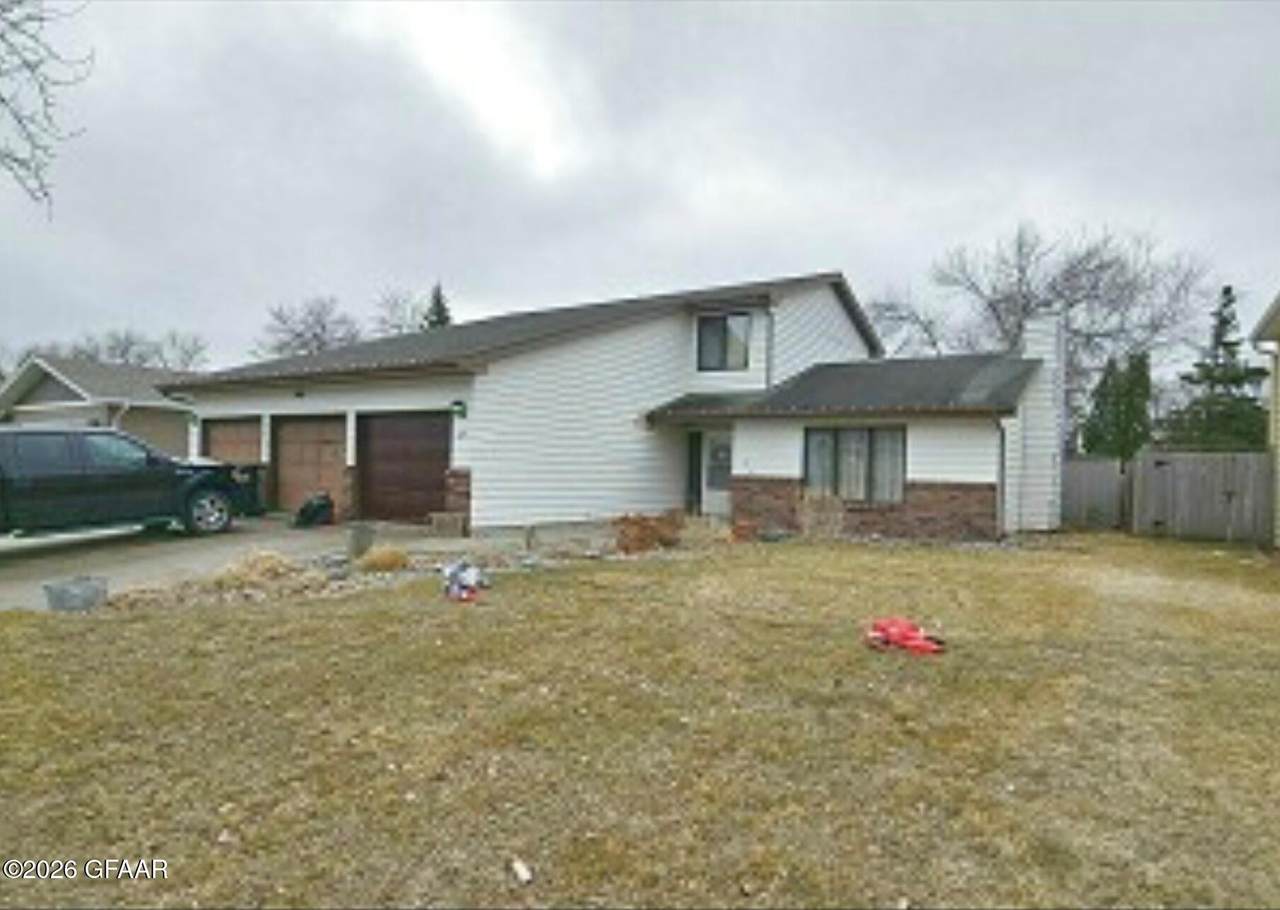 321 Circle Hills Drive - Photo 1