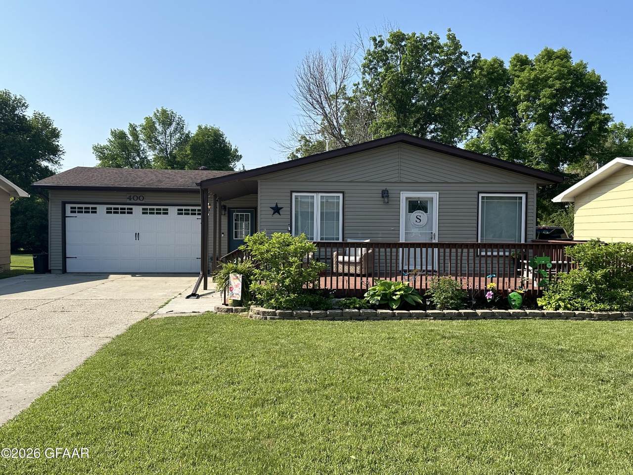 400 15TH Street - Photo 1