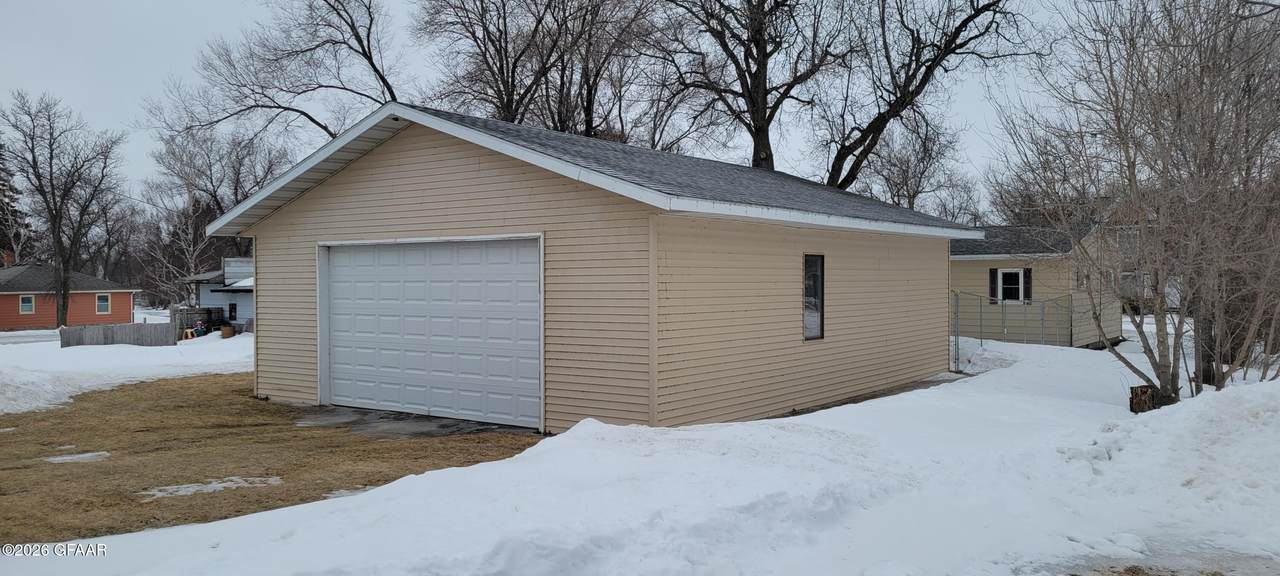 https://bt-photos.global.ssl.fastly.net/grandforks/1280_boomver_1_26-300-2.jpg