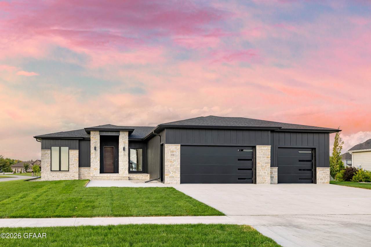 99 Edgewood Court - Photo 1