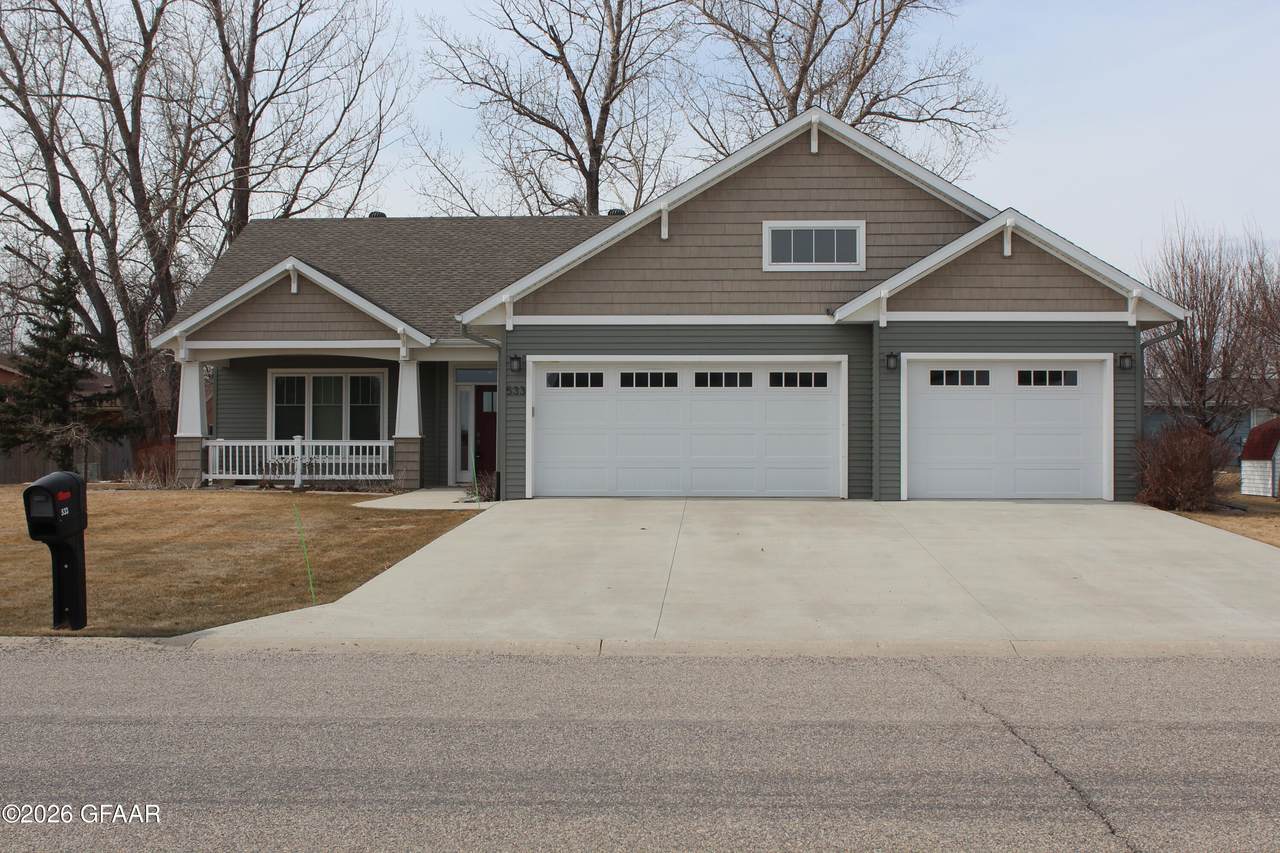 533 7TH Avenue - Photo 1