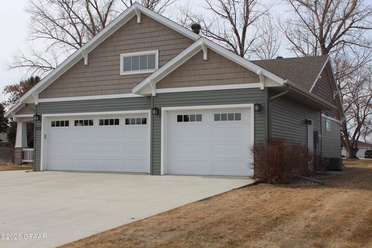 https://bt-photos.global.ssl.fastly.net/grandforks/1280_boomver_1_26-359-2.jpg