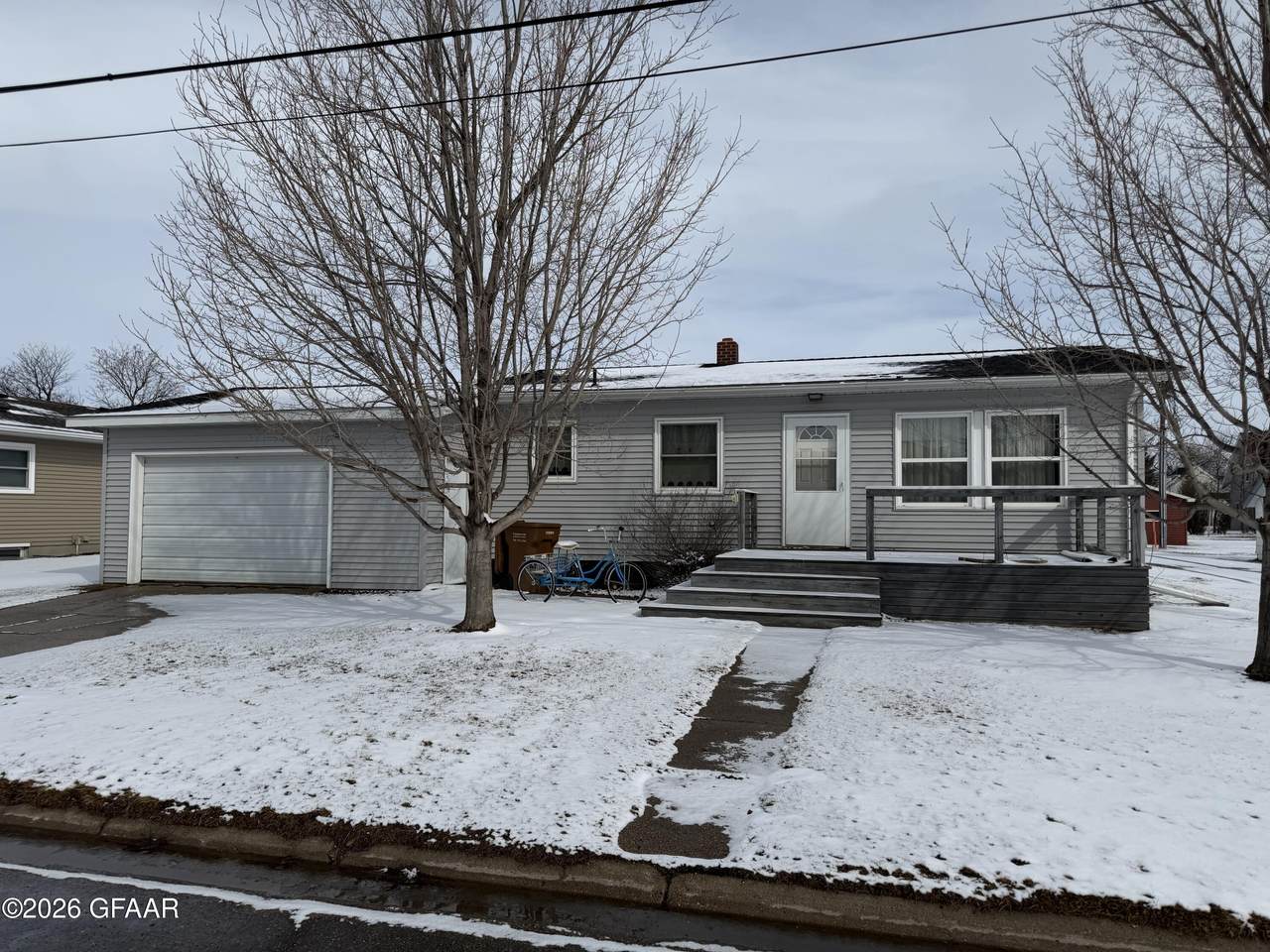 307 5TH Avenue - Photo 1