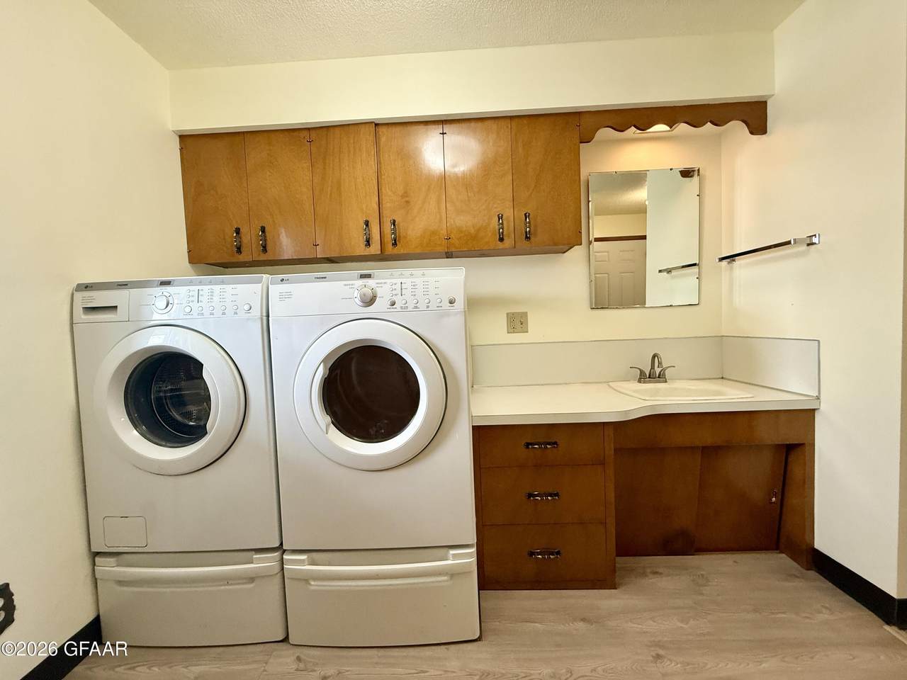 https://bt-photos.global.ssl.fastly.net/grandforks/1280_boomver_1_26-404-2.jpg