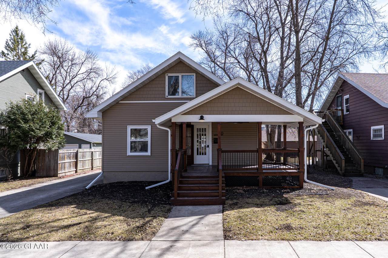 1125 Walnut Street - Photo 1