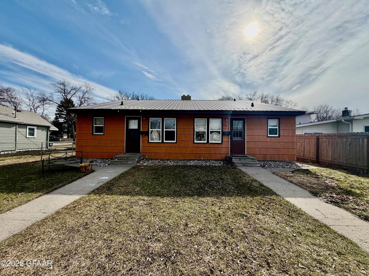 805 10TH Street - Photo 1