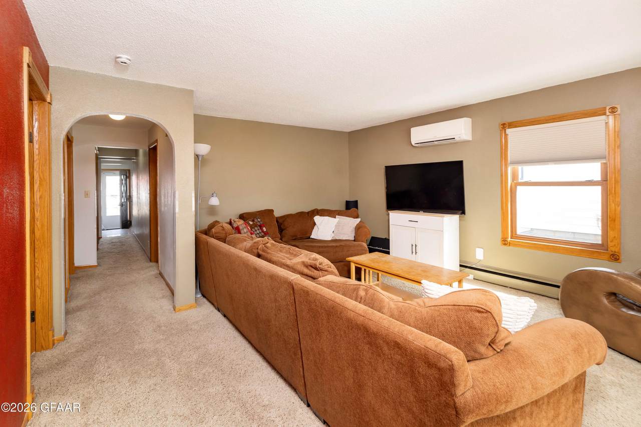 https://bt-photos.global.ssl.fastly.net/grandforks/1280_boomver_1_26-514-2.jpg