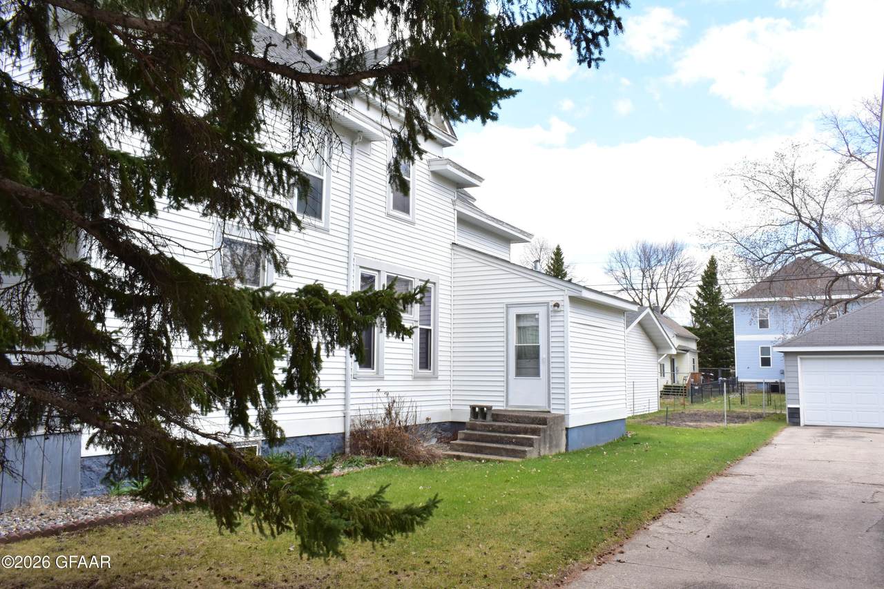 https://bt-photos.global.ssl.fastly.net/grandforks/1280_boomver_1_26-530-2.jpg