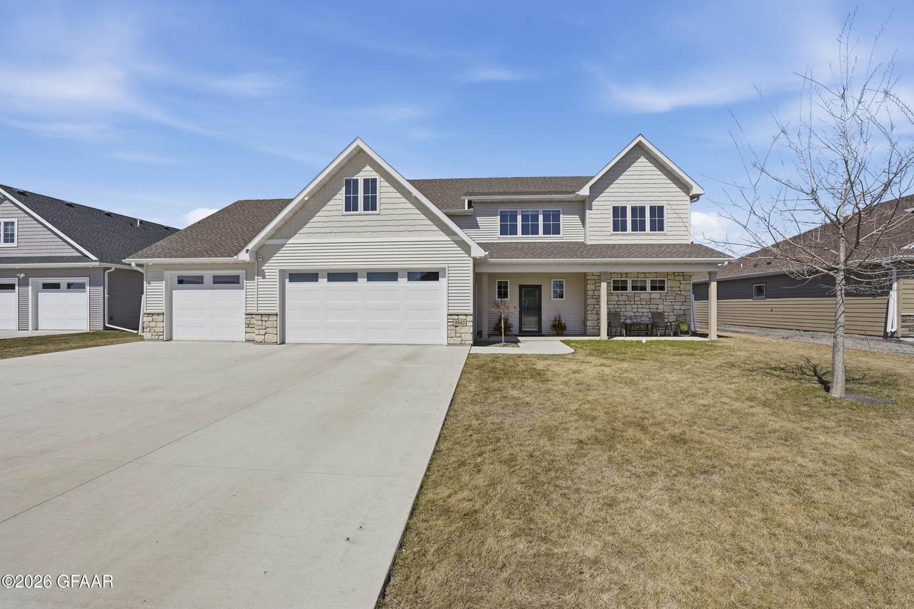5943 Sylvia Circle - Photo 1
