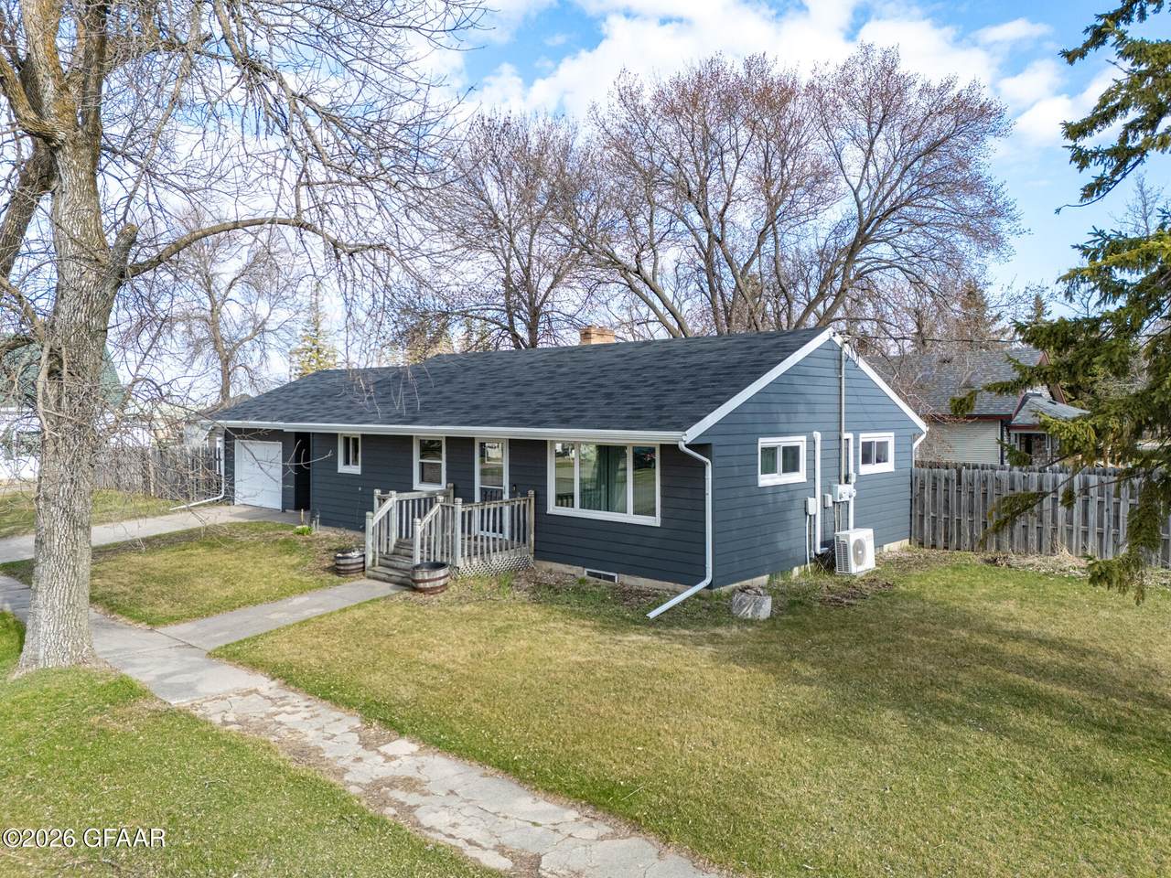 https://bt-photos.global.ssl.fastly.net/grandforks/1280_boomver_1_26-549-2.jpg