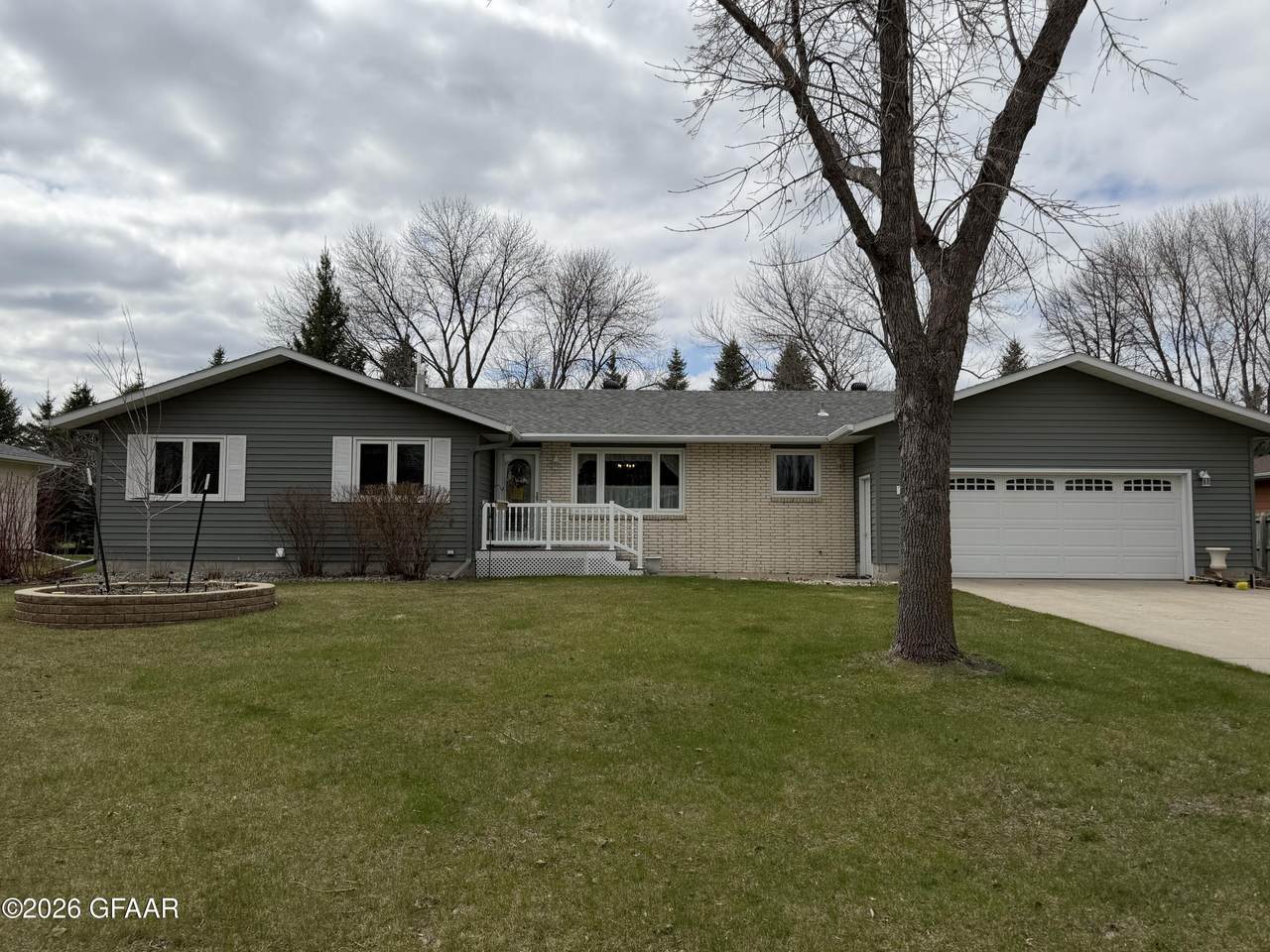 5216 Chestnut Street - Photo 1