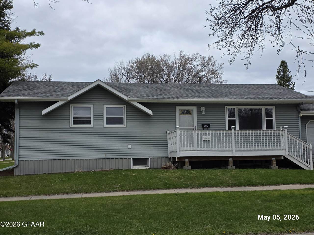 1724 9TH Avenue - Photo 1