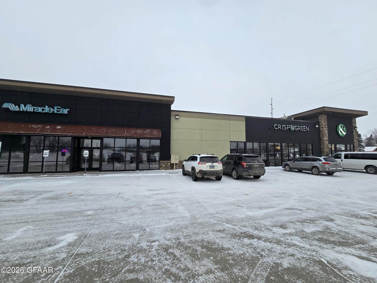 2712 S Columbia Road - Photo 1