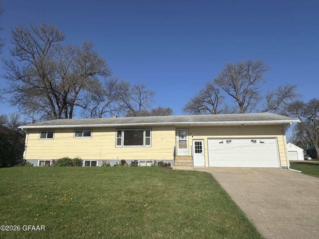 203 Park Avenue - Photo 1