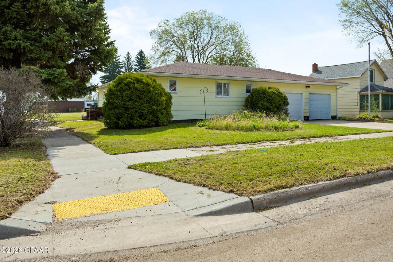 https://bt-photos.global.ssl.fastly.net/grandforks/1280_boomver_1_26-718-2.jpg