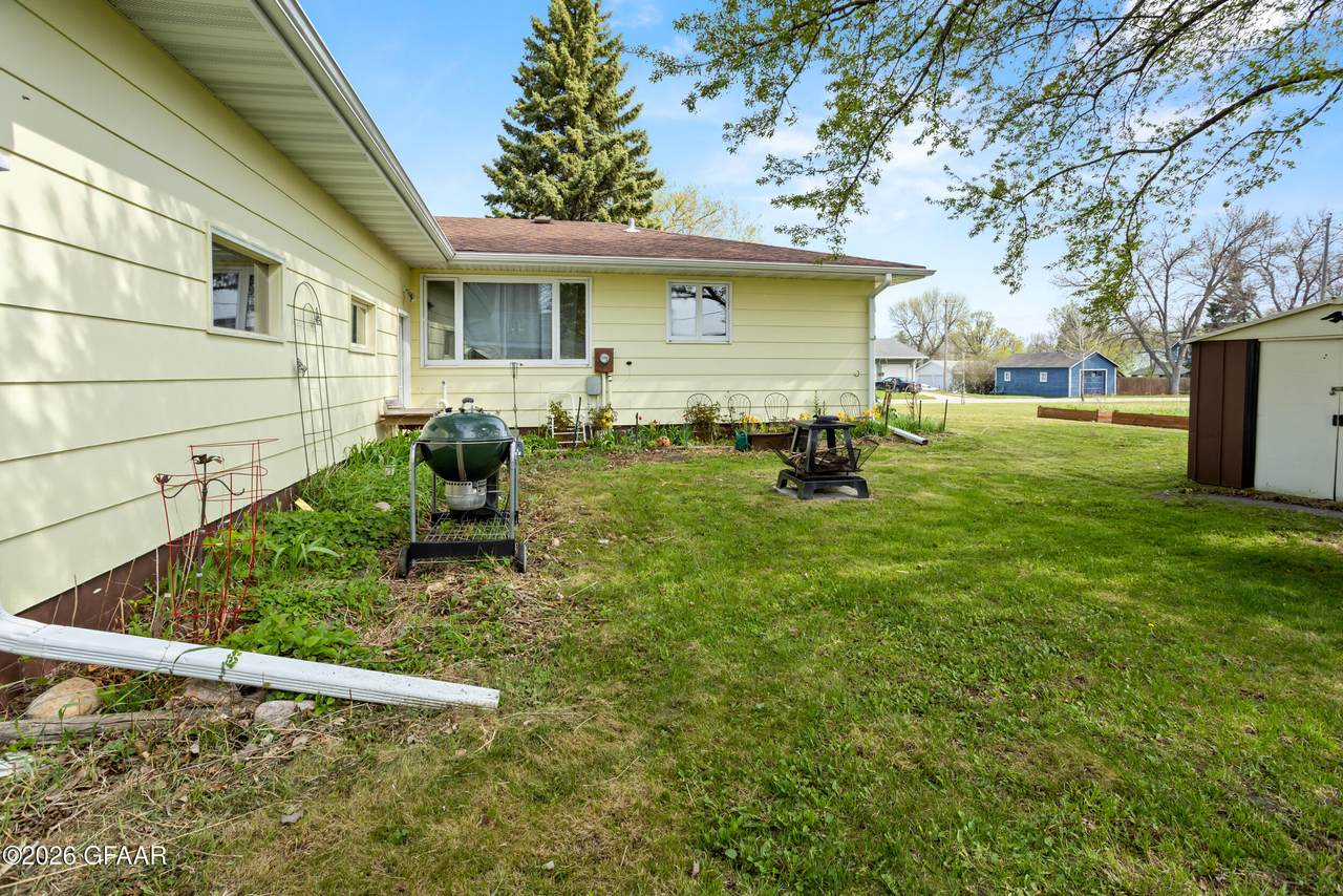 https://bt-photos.global.ssl.fastly.net/grandforks/1280_boomver_1_26-718-2.jpg