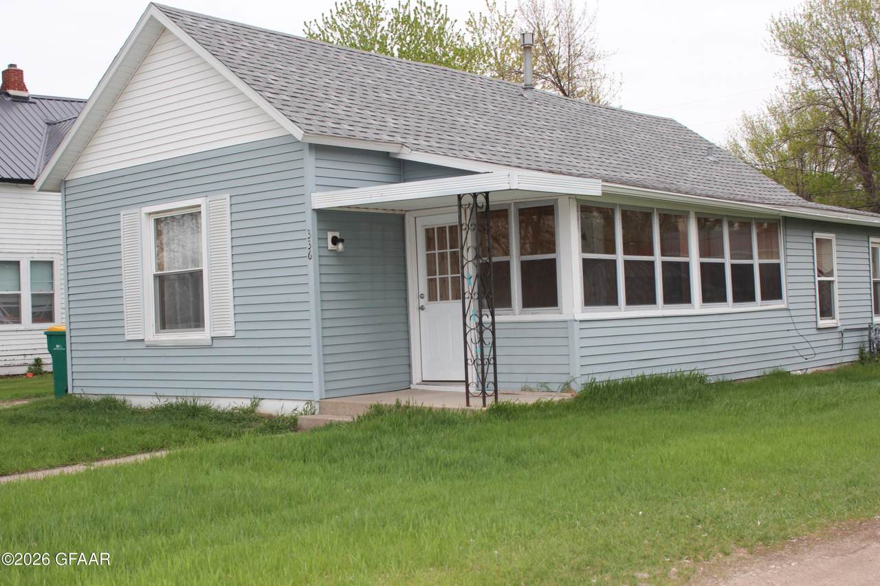 https://bt-photos.global.ssl.fastly.net/grandforks/1280_boomver_1_26-720-2.jpg